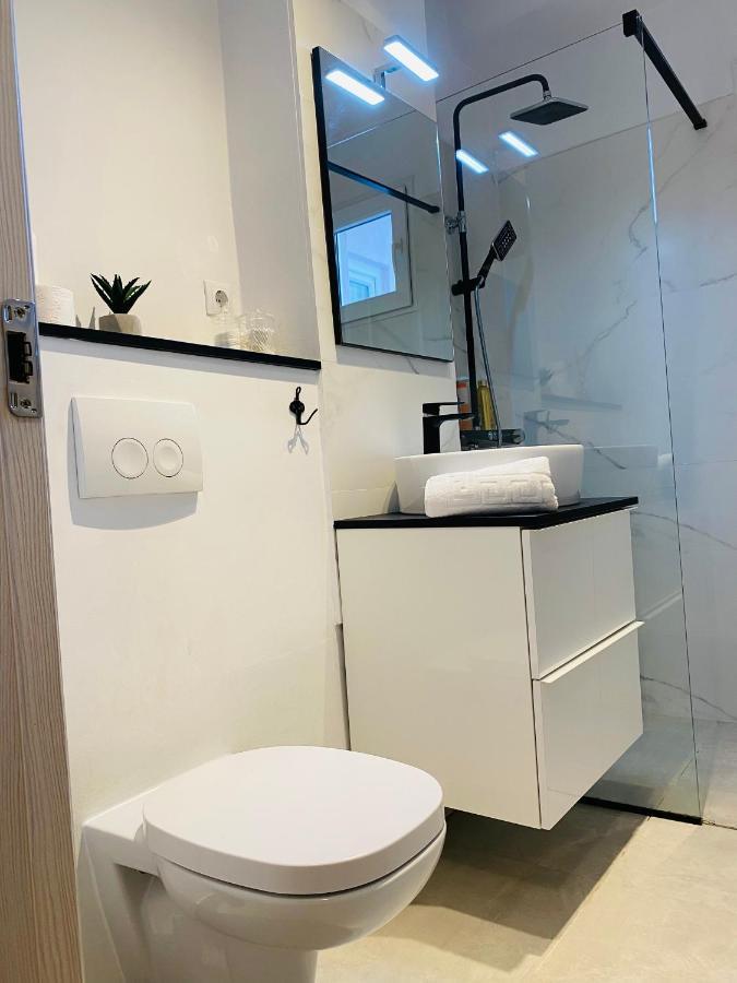 Апартаменты Downtown Studio Клуж-Напока Экстерьер фото